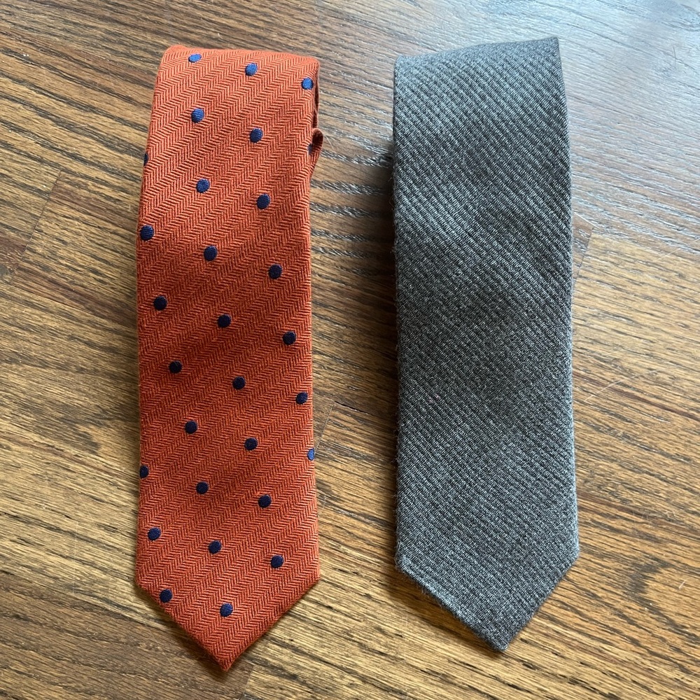 Men’s ties Skinny Orange with blue dots and Gray Cotton business 60’s retro